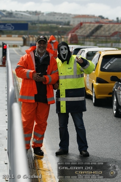 Um carnaval diferente com Trackday de carros no Estoril